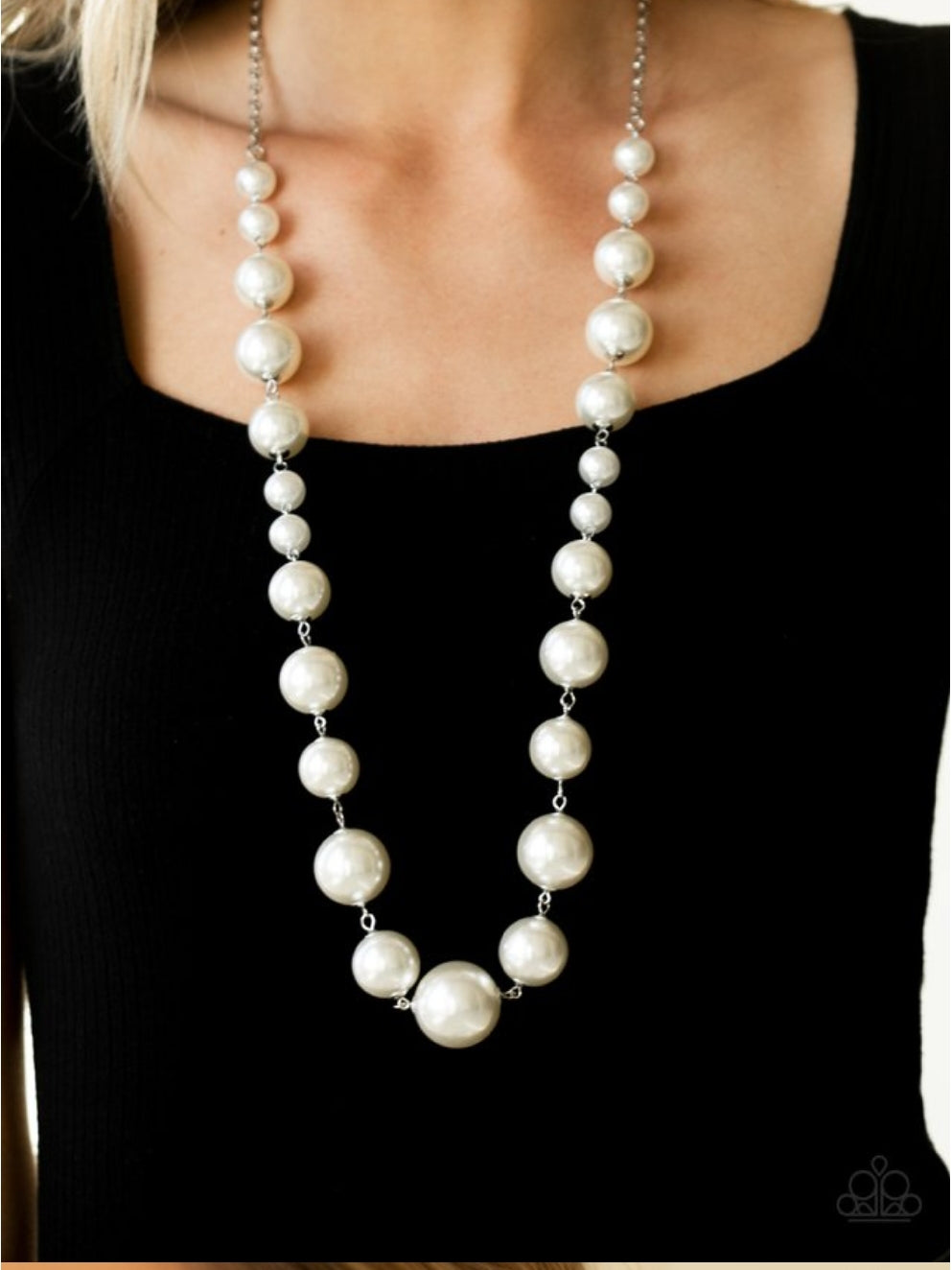 Pearl Prodigy White Necklace