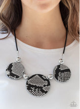 Load image into Gallery viewer, Viper Pit Black Necklace

