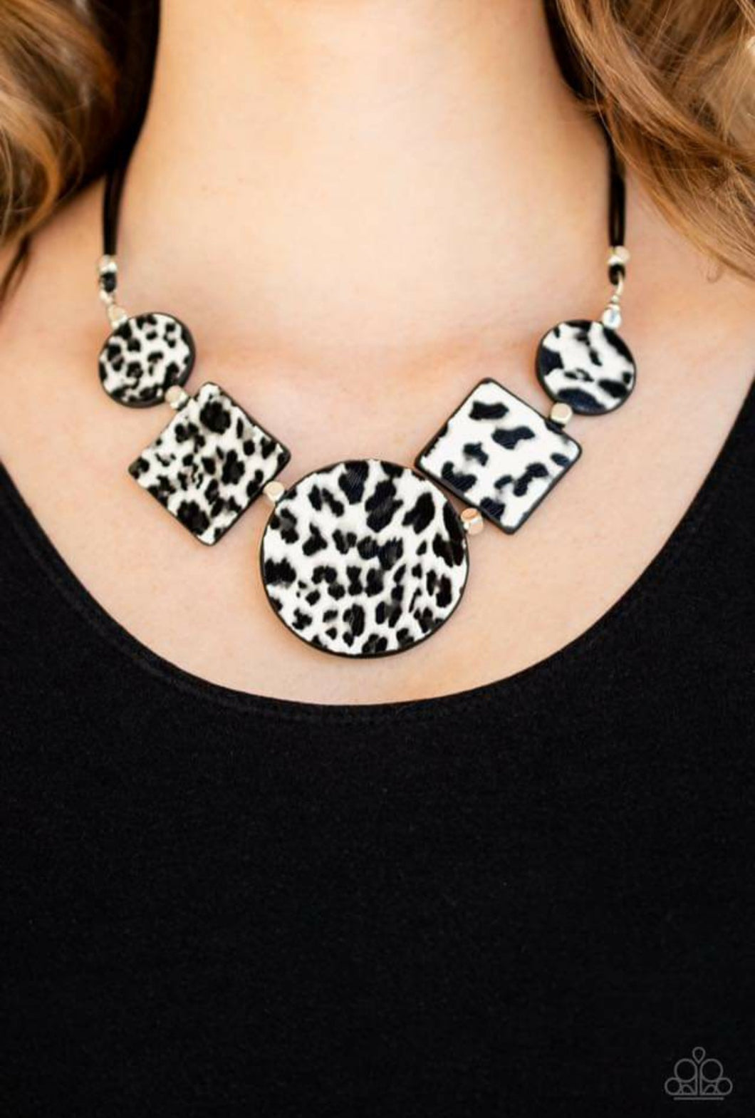 Here Kitty Kitty White Necklace