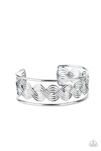 Load image into Gallery viewer, WEAVE An Impression Black Bracelet
