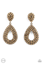 Load image into Gallery viewer, Pack In The Pizzazz Brass Clip On Earrings
