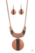 Load image into Gallery viewer, Metallic Enchantress Copper Necklace
