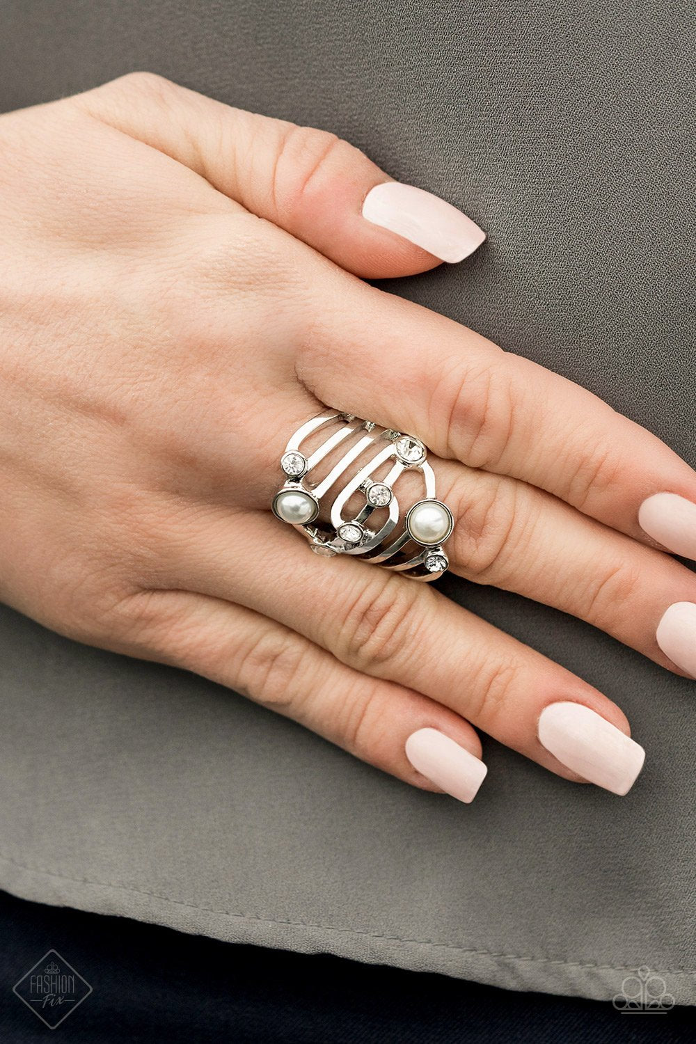 Dancing Diamonds White Ring
