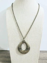 Load image into Gallery viewer, Glitz and Grind Brass Necklace
